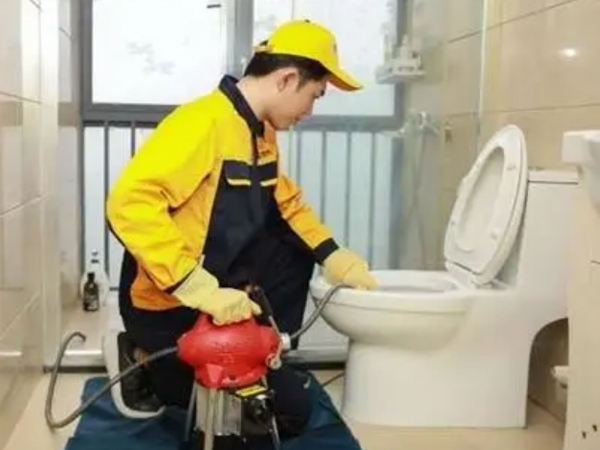 ���u�RͰ��ͨ����ˮ�ܵ���ͨ